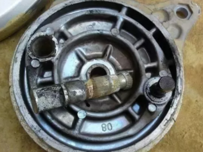摩托車碟剎好，還是鼓剎好呢？